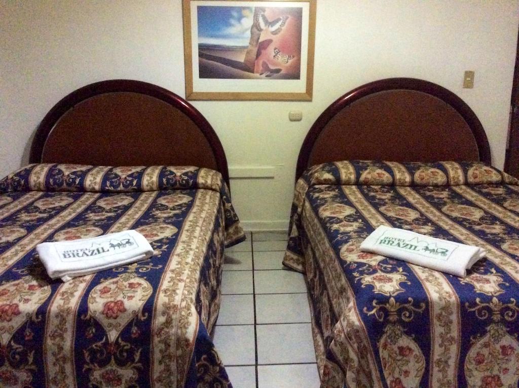 Oyo Hotel Brazil,Guadalajara,Estadio Jalisco 客房 照片