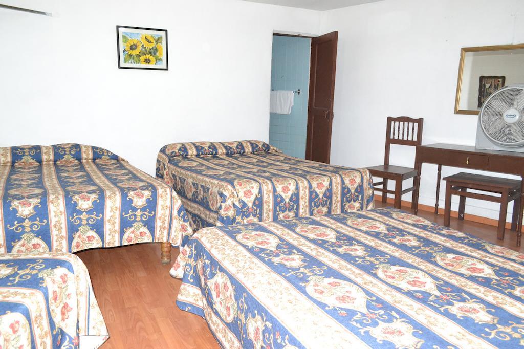 Oyo Hotel Brazil,Guadalajara,Estadio Jalisco 客房 照片
